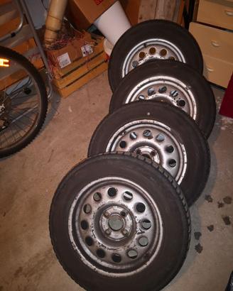 4 cerchi + ruote invernali 175/65 R14 82T