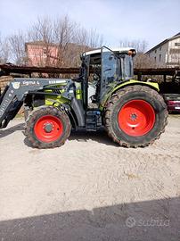 Trattore Claas arion 450 con caricatore