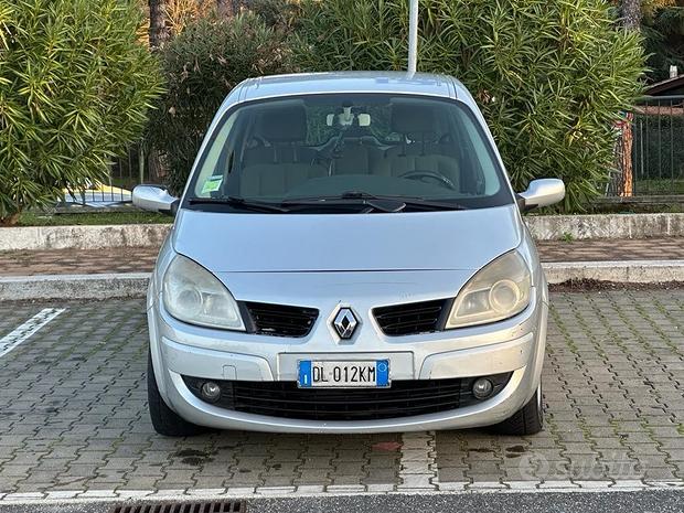 Renault Scenic Grand Scénic 1.9 dCi/130CV PlayStat