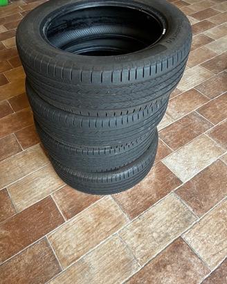 Gomme Estive 215/55 R18 Continental 90%