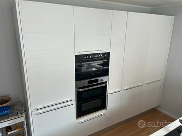 Veneta Cucine Blocco Parete Colonne