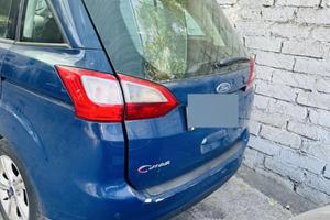 Ford grand c max 7 posti
