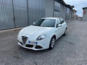 Alfa Romeo Giulietta 2.0 JTDm Distinctive...Km cer