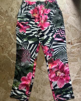 Pantalone donna a fantasia floreale estivo