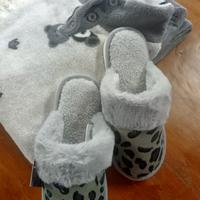 Pigiama donna tg L + pantofole abbinate tg 38/39