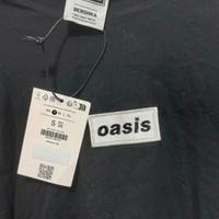 T-shirt Oasis Unisex S - Bershka