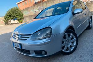 Volkswagen Golf 2.0 tdi 140cv full 2004