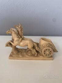 Scultura in resina firmata Santini vintage