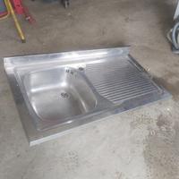 LAVABO INOX CON PIANO DI SCOLO e SCARICO