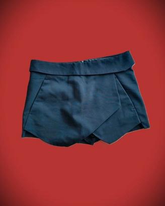 Gonna pantaloncino Zara+ canotta con voilant.