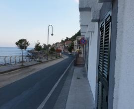 Casa fronte mare