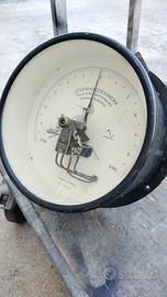 STRUMENTO A PRESSIONE CON INTERRUTORE 