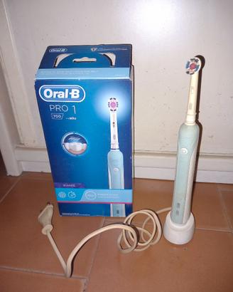 Spazzolino elettrico Oral B PRO 1