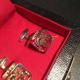 Gemelli Antorà con ingranaggi di orologio