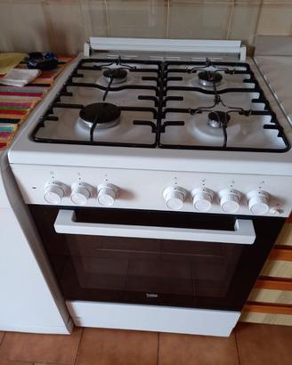 Cucina Beko a libera installazione