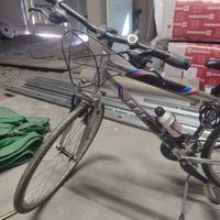 Bicicletta muscolare,super leggera!!! 