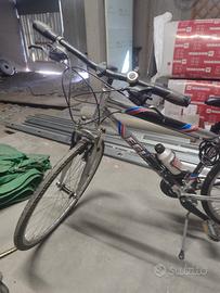 Bicicletta muscolare,super leggera!!! 