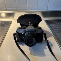 Macchina fotografica vintage praktica