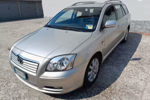 Toyota Avensis 2.0 D-4D 16V Station Wagon DOPPIO T
