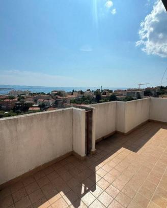 Attico / Mansarda di 148 m² con 5 locali e box aut