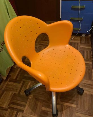 Sedia design da ufficio/cameretta arancione 