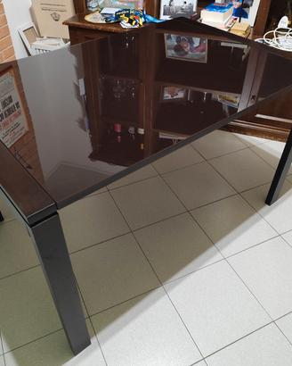 Tavolo legno e vetro temperato 