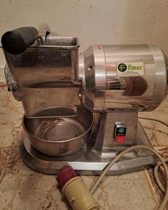 macina pane e formaggio professionale