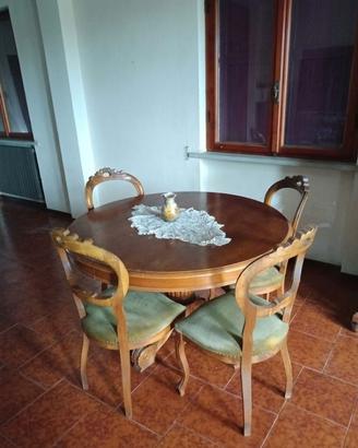 Tavolo stile classico allungabile con 4 sedie inta
