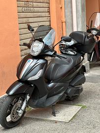 Beverly 350. Leggere descrizione