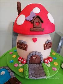 Decorazione torta fatta a mano in pasta di zuccher