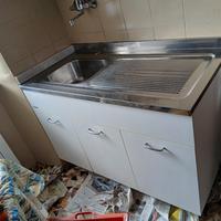 Lavello inox con mobile sottolavello