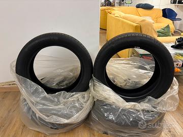 Treno Gomme Continetal EcoContact6 235/50 R19 99W