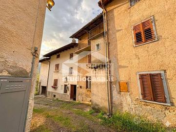 Appartamento di 105 m² con 5 locali a Vallarsa
