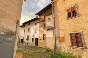 Appartamento di 105 m² con 5 locali a Vallarsa