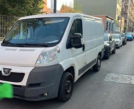 PEUGEOT BOXER 2.2 Hdi fa un po' di fumo