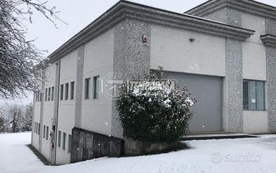 Capannone a Fornovo di Taro Strada della Cisa