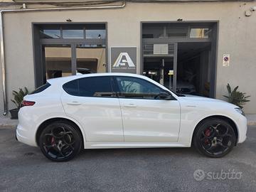 Alfa Romeo Stelvio 2.2 Turbodiesel 210 CV AT8 Q4 V
