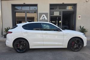 Alfa Romeo Stelvio 2.2 Turbodiesel 210 CV AT8 Q4 V