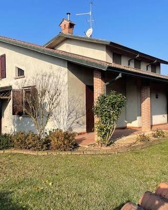 Villa di 289 m² con 5 locali e box auto doppio a S