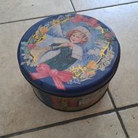 Scatola metallica vintage 