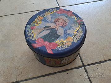 Scatola metallica vintage 