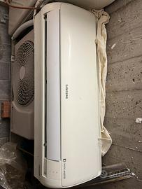 Climatizzatore Samsung 12000 Btu + unità esterna