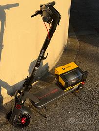 Monopattino elettrico (nuovo)