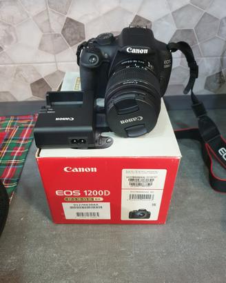FOTOCAMERA CANON 1200D COME NUOVA COMPRESA E ZAINO