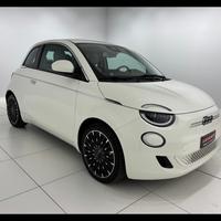 FIAT 500e 42 kWh La Prima by Bocelli