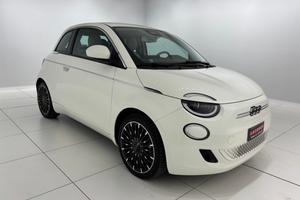 FIAT 500e 42 kWh La Prima by Bocelli
