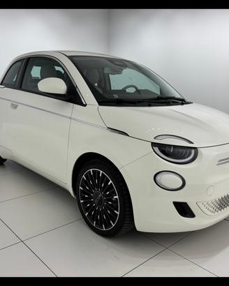 FIAT 500e 42 kWh La Prima by Bocelli