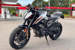 Ktm Duke 790