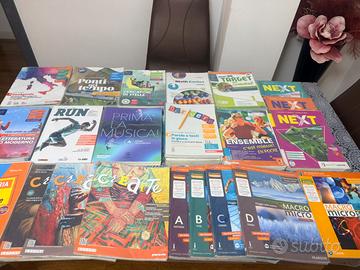 Libri scuola media dalla 1 alla 3 media Sassari