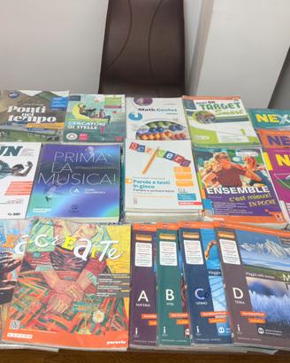Libri scuola media dalla 1 alla 3 media Sassari